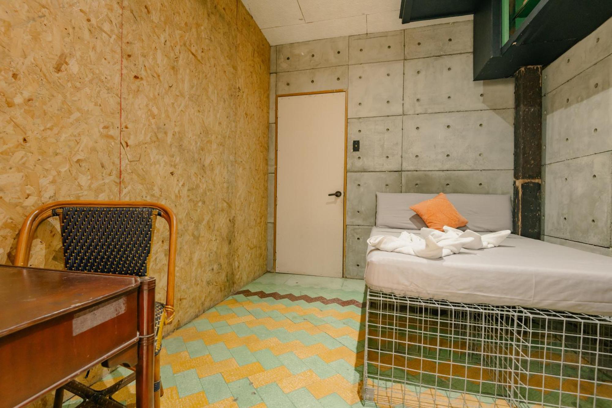 The Flying Fish Hostel Cebu Extérieur photo
