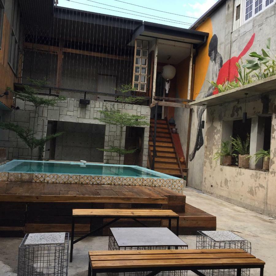 The Flying Fish Hostel Cebu Extérieur photo